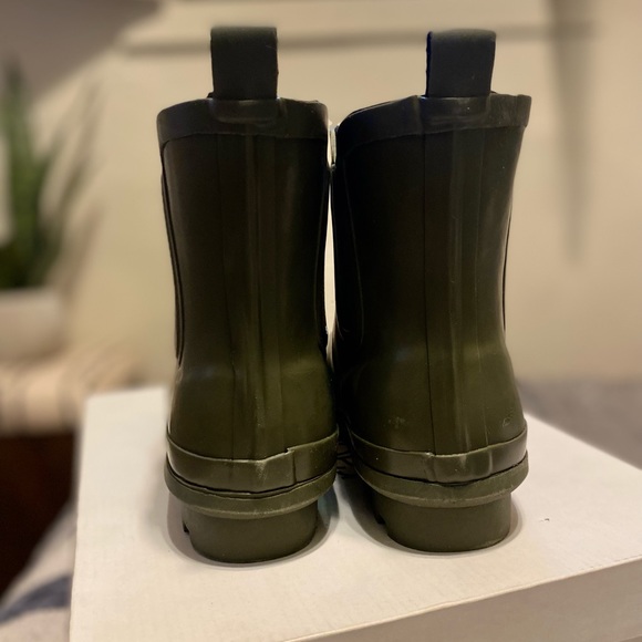 NWOT Women’s Nordstrom Rack Sz 9 Chelsea style rain boot - Picture 4 of 7
